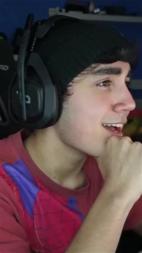 Rivers le recuerda a Roier cuando lo troleraron #roier #tripoier #roiertwitch #roierclips #roiler #roieredits #rivers #minecraft #ellabailasola
