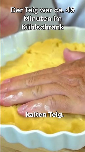 Vegetarische Birnen-Tarte mit Walnüssen und Käse Rezept 🍐🧀🌰