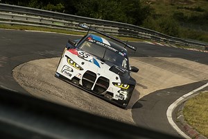 BMW gives M4 GT3 trouble-free debut on Nordschleife