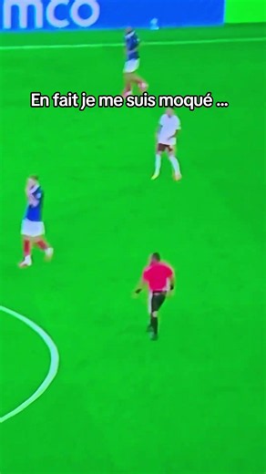 😭 The referee is so tiny