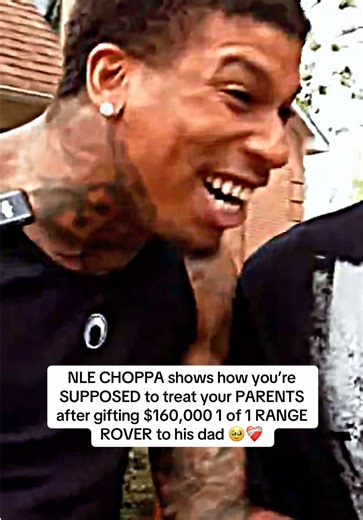 Twitch: NLECHOPPA NLE CHOPPA shows how you’re SUPPOSED to treat your PARENTS after gifting $160,000 1 of 1 RANGE ROVER to his dad 🥹❤️‍🩹 #nlechoppa #nle #rangerover
