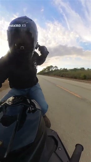 When a blade from a lawn truck decides to shake hands. #yamaha #bikelife #bikelife #motorcycle #fyp