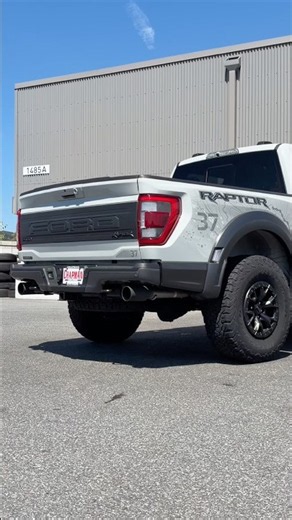 2023 Ford F-150 Raptor 37 Performance Package