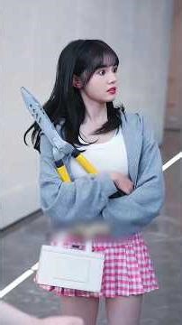 The pride of the dress and the lesson of the Scissors ✂️