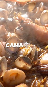 Descubre todo lo que puedes cocinar en nuestra Plancha de la Línea Industrial, un verdadero gigante en el mundo de la cocina profesional. Hecha con acero inoxidable de alta calidad asegurando su fácil limpieza y durabilidad. 👨🏻‍🍳🥓 ¿Tu que cocoinarías en ella? #Maquinox #Restaurantes #Cocina #planchas #CocinaIndustrial | Maquinox