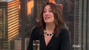 Lady Gaga and Bradley Cooper Heat Up 2019 Oscars with Intimate 'Shallow' Performance