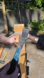 4.2K views · 22 reactions | Pallet Wood Tip 3 - Hammer block Make nail removal much faster! | Savvy Builds | Facebook