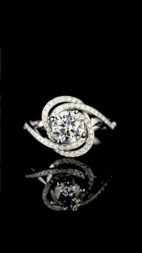 When this custom-designed ring was finally completed, the result was truly stunning. #bespokejewelry