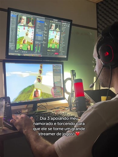 Orgulho no Minecraft: Apoiando o Namorado Streamer