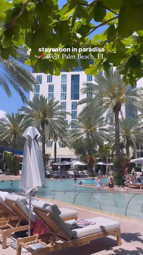 Want to know what goes well together? SUNSHINE & POOL TIME!😎 Take a tip from @c_paineeee and book a daycation to @hiltonwestpalmbeach through the link in our bio.☀️ #daycation #daypass #resortpass #poolday #summertime | ResortPass