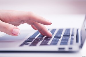 كيفية تمكين اختصارات لوحة مفاتيح Gmail - كيف 2026