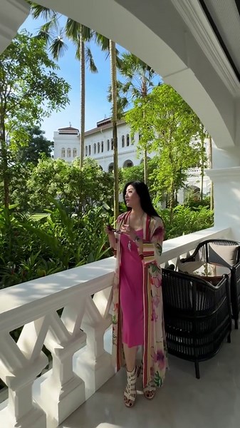 Walking through the storied halls of Raffles Hotel