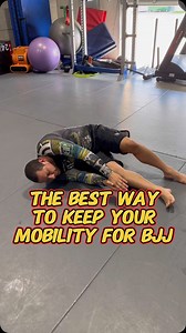 🔥 Enhance your hip mobility with these 3 essential solo drills for BJJ! In this video, I demonstrate the exercises that will keep your hips flexible and strong, crucial for improving your overall game. Incorporate these drills into your routine to stay sharp and mobile on the mats. Want more drills to elevate your BJJ training? Follow my page for expert tips and techniques! 👇 #HipMobility #SoloDrills #BJJTraining #BrazilianJiuJitsu #Grappling #MartialArts #JiuJitsuLife #BJJDrills #BJJTechnique