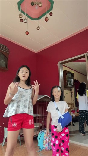 Emerald (@emeraldjoym)’s videos with original sound - ai ree