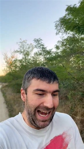 Omul e mortal urmaritil pe tik tok 3d dog | Pablo Corona