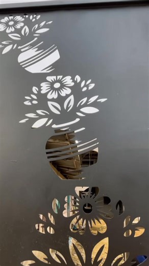 Chez HYTECHS DESIGN , le respect du processus de travail est une exigeance. Face à vos besoins exprimés , nous sommes investis d'une obligation de performer afin de vous offrir un travail de qualité. A travers le contenu vidéo ci-dessous , nous vous montrons que réaliser les ouvrages métalliques ne s'effectue pas au hasard mais à travers un processus mis en place et bien défini. Si vous recherchez un expert pour la réalisation de vos : - Portails - Portillon - Claustra - Balcon/balustres - Coffr