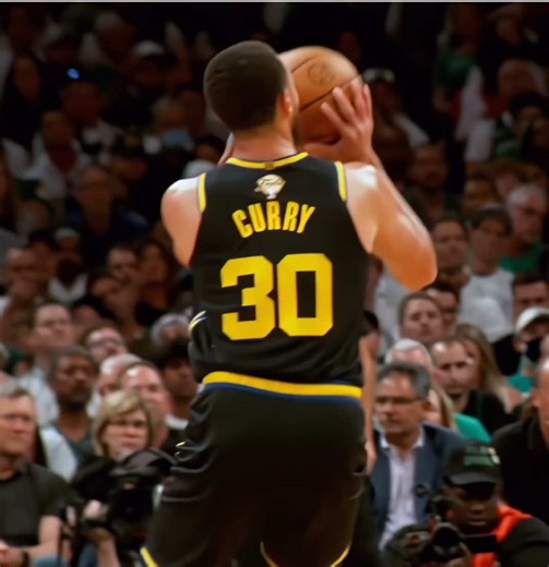 So smooth 🫠#nba #drake #curry | drake