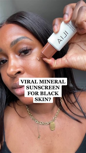 Best Mineral Sunscreen for Black Skin: Ilia Super Serum Skin Tint Review