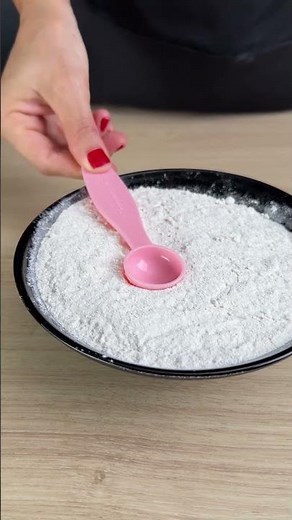 How to use a measuring cup in dough to fill ingredients without waste.