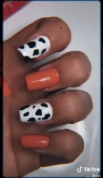 Trendy Cow Nail Art Designs to Try!