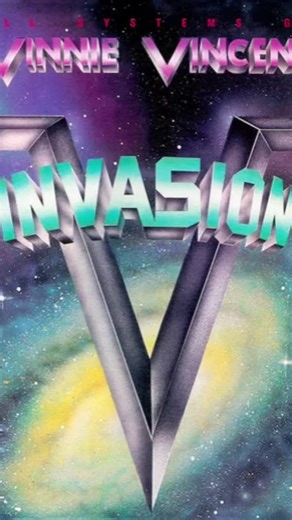 ¿Conoces That Time of Year de Vinnie Vincent Invasion? Esta power ballad de 1988 un glam metal con melodías pegajosas, guitarras eléctricas y letras nostálgicas. Vinnie Vincent, ex miembro de KISS, brilló aquí con su estilo virtuoso. La voz potente de Mark Slaughter le dio el toque perfecto para convertirla en un clásico. Si eres fan del hard rock ochentero, ¡tienes que escucharla!” #hardrock80s #vinnievincentinvasion #glammetalfamily #rockmetal #vinnievincent #markslaughter #glammetal