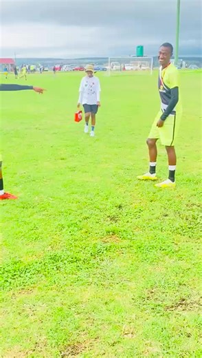 Supportive Girlfriend Moments Captured on Video