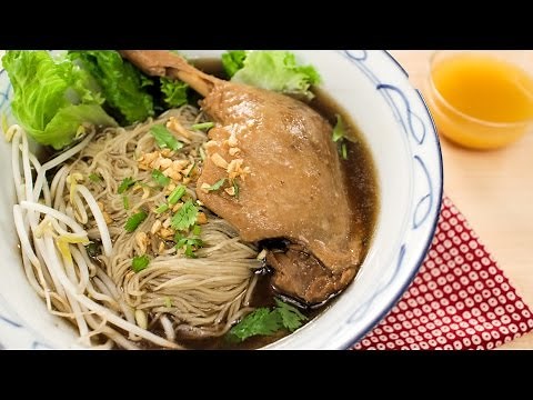 Thai Duck Noodle Soup Recipe บะหมี่เป็ดตุ๋น - Hot Thai Kitchen!
