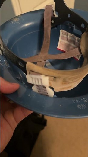 How to assemble a hard hat