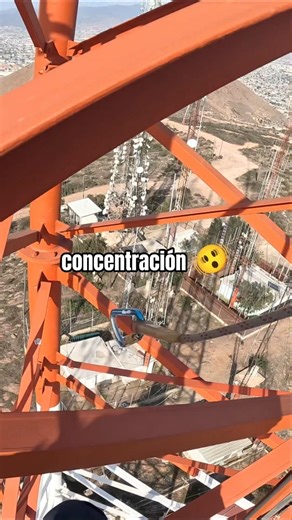 ¿Por cuánto te subirías a +80 metros? #pov #trabajoenaltura #gopro