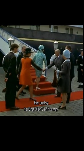 Mastering the Art of the Queenly Curtsy