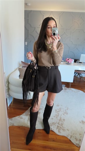 Julie Kraus | Fashion Stylist on Instagram: "The 2 sweaters that will work overtime in your wardrobe this season! Comment SHOP below to receive a DM with the link to this post on my LTK and these exact perfect sweaters! @shop.ltk #liketkit ⬇ https://liketk.it/5GgpB @onequince #quincepartner"