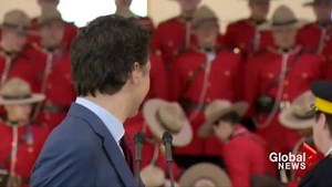 Justin Trudeau reacts as 2nd RCMP cadet faints during new commissioner’s appointment