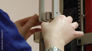 Test needle syringe. Pharmaceutics. Adhesive-Free Production of Disposable Syringes. Manufacture of syringes.