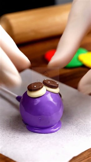 Spooky & Sweet! 👻 Easy DIY Halloween Cake Pops Recipe