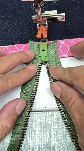 Easy Way to Insert a Zipper Slider Using a Tool #sewinghacks #sewing #diy