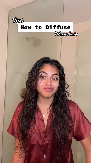 Diffusing 101 🌬 #wavyhair #curlyhair #diffusingcurls #curls #hairtok #wavyhairtutorial