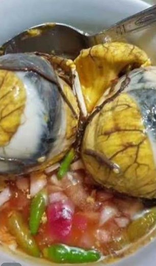 Balut - an egg-citing foodie adventure! #balut #penoy #streetfood #foodie #pinoyfood #food