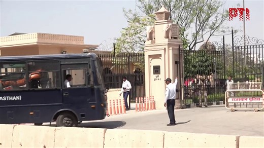 VIDEO | Jaipur: Security tightened at Rajasthan Legislative Assembly following a bomb threat. More details are awaited. #JaipurNews #RajasthanNews(Full video available on PTI Video - https://t.co/n147TvrpG7)