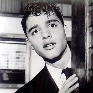 Gay Hollywood continues this week with tributes to Sal Mineo (REBEL WITHOUT A CAUSE), Rock Hudson (ALL THE HEAVEN ALLOWS), Tennessee Williams (CAT ON A HOT TIN ROOF), George Nader (NOWHERE TO GO), David Lewis (THE SEVENTH SIN), Jack Cole (LES GIRLS), and Liberace (SINCERELY YOURS). | Turner Classic Movies: TCM