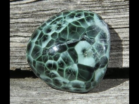 Tumble polishing greenstones - Tumbling Greenstones - Greenstone Polishing - Isle Royale Greenstone