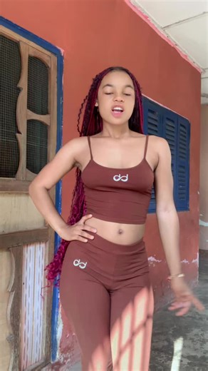 Emotional Connections in Collaborative Art Creations