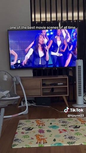 Emotional Finale Scene from Pitch Perfect 2