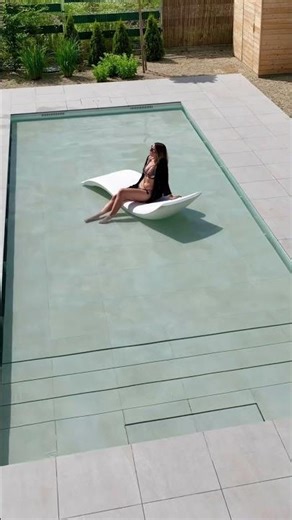 This terrace is actualy pool.