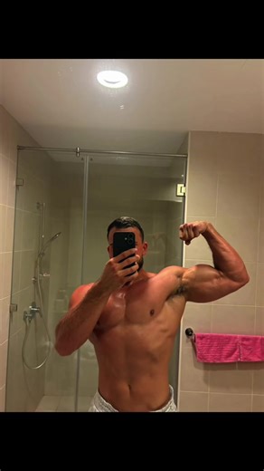 Flex Bicep #bicep #biceps