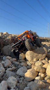 I’ll never get over the mini crawlers ability to make the smallest of obstacles fun. . We’re on YouTube! Link is in the bio 👍🏻 . 💰⬇️ Discounts ⬇️💰 @littleguyracingparts 10% off code CAPE10 @mofo_rc 5% off code cape5 @rcawd_official 5% off code Capecrawlers @injora_rc 5% off code Capecrawlers05 @fmsmodel2007 $10 off accessories code Capecrawlers @adaptiv3_designs 10% off code Cape10 @flubrc 10% off code Flub10CC @cowrcperformance 10% off CAPECRAWLERS @mazz_designs_ 10% off code CC10 . . #thun