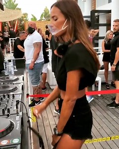 422K views · 12K reactions | Chelina Manuhutu at Kokun Ocean Club  Tune in to the 24/7 Algorhythm channel on the Dance TV site & apps ➡️ | Tech House Terrace | Facebook