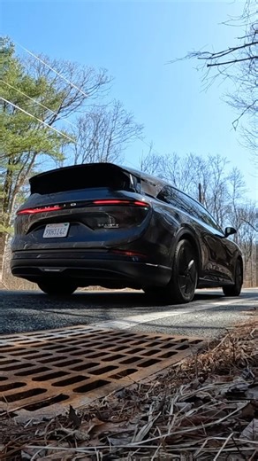 Lucid Gravity 828 Horsepower Launch