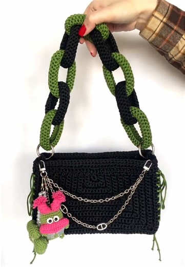 Create Your Own Crochet Bag with Knitted Kate