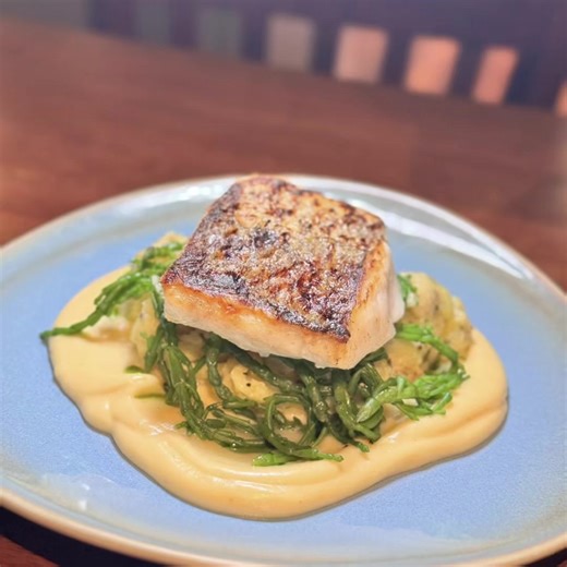 The Woodfalls Inn (@the.woodfalls.inn)’s videos with make it simple - MrE4zyChill