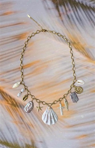 Beachy Charm Necklace With Sea Shell & Baroque Pearls, Gold Shell Jewelry, Coastal Chic Statement Piece, Mermaidcore 18K Gold Necklace - Etsy